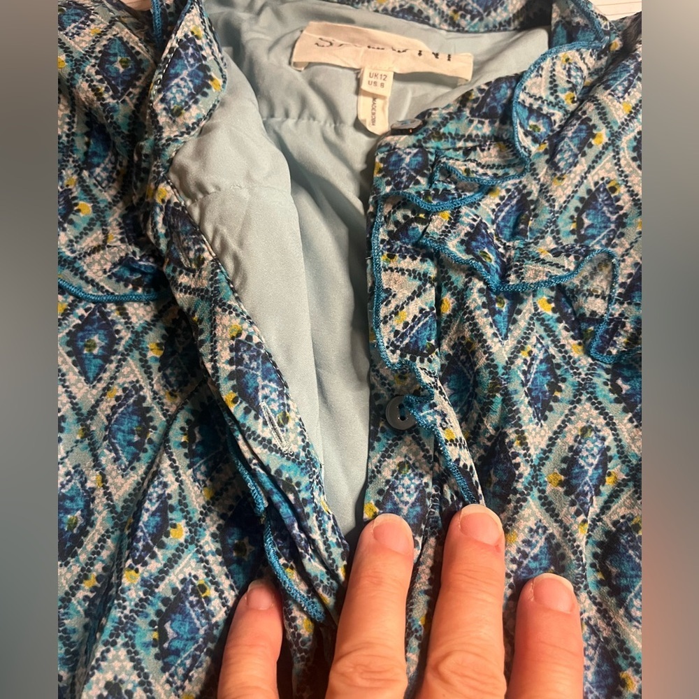 GUC SALONI- Tilly Ruffle Silk Dress in Filigree Batik Blue. Size 8 - Picture 8 of 8